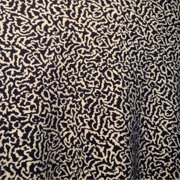 Jones New York Sport Turtleneck Mockneck Patterned Tan Black Long Sleeve Shirt - Picture 4 of 12